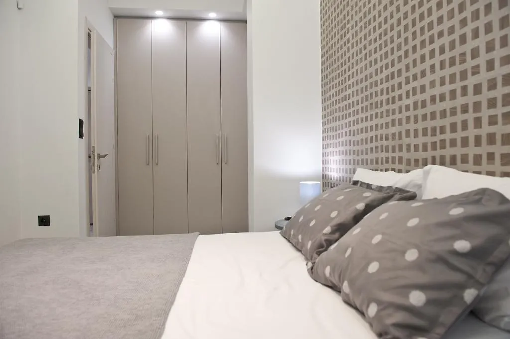Iris Apartment Thessaloniki 0*,