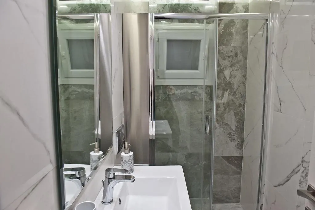 Iris Apartment Thessaloniki Greece